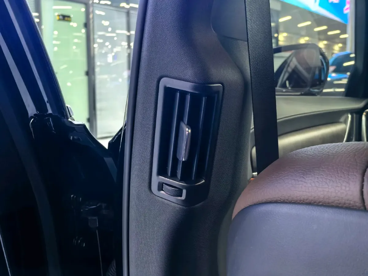 2022 Volvo S90 2.0T 250HP L4 8AT,autocango,china used car exporter,china ev exporter,chinese used car exporter,chinese used ev exporter