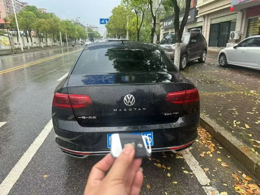 2020 Volkswagen Magotan 2.0T 186HP L4 7DCT,autocango,china used car exporter,china ev exporter,chinese used car exporter,chinese used ev exporter