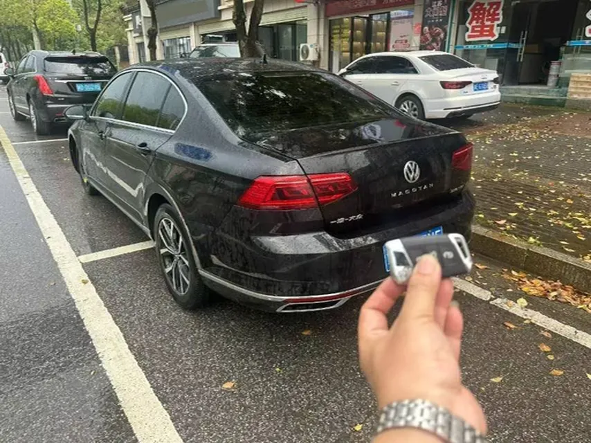 2020 Volkswagen Magotan 2.0T 186HP L4 7DCT,autocango,china used car exporter,china ev exporter,chinese used car exporter,chinese used ev exporter