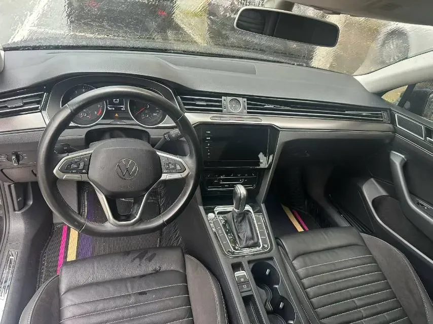 2020 Volkswagen Magotan 2.0T 186HP L4 7DCT,autocango,china used car exporter,china ev exporter,chinese used car exporter,chinese used ev exporter