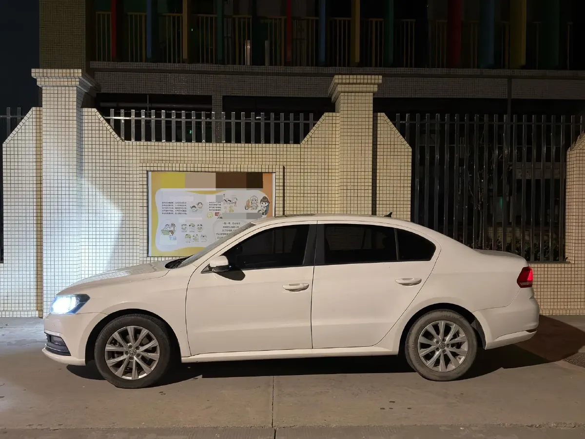 2017 Volkswagen Lavida 1.4T 131HP L4 7DCT,autocango,china used car exporter,china ev exporter,chinese used car exporter,chinese used ev exporter