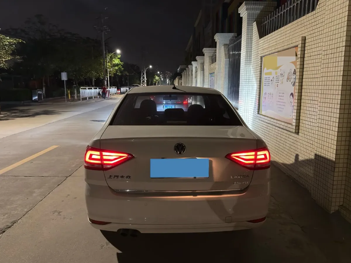 2017 Volkswagen Lavida 1.4T 131HP L4 7DCT,autocango,china used car exporter,china ev exporter,chinese used car exporter,chinese used ev exporter