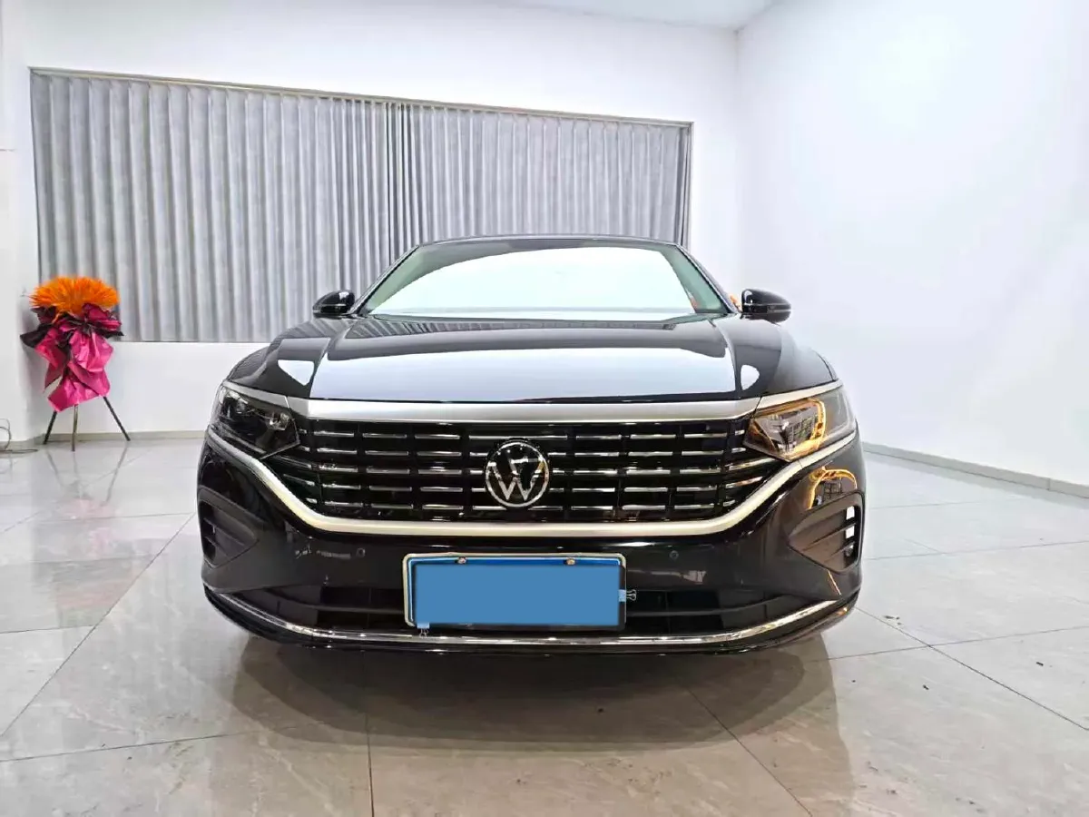 2024 Volkswagen Passat 2.0T 186HP L4 7DCT,autocango,china used car exporter,china ev exporter,chinese used car exporter,chinese used ev exporter
