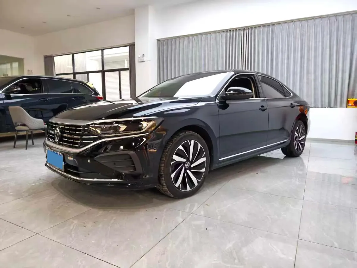 2024 Volkswagen Passat 2.0T 186HP L4 7DCT,autocango,china used car exporter,china ev exporter,chinese used car exporter,chinese used ev exporter