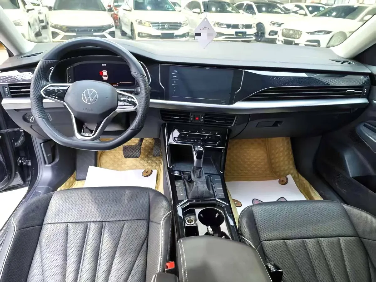 2024 Volkswagen Passat 2.0T 186HP L4 7DCT,autocango,china used car exporter,china ev exporter,chinese used car exporter,chinese used ev exporter