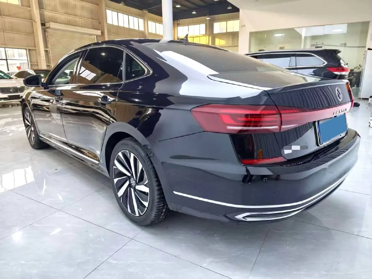 2024 Volkswagen Passat 2.0T 186HP L4 7DCT,autocango,china used car exporter,china ev exporter,chinese used car exporter,chinese used ev exporter