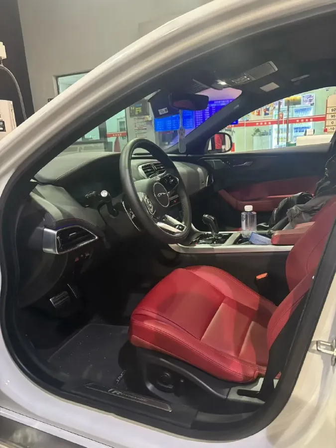 2024 Jaguar XEL 2.0T 250HP L4 8AT,autocango,china used car exporter,china ev exporter,chinese used car exporter,chinese used ev exporter