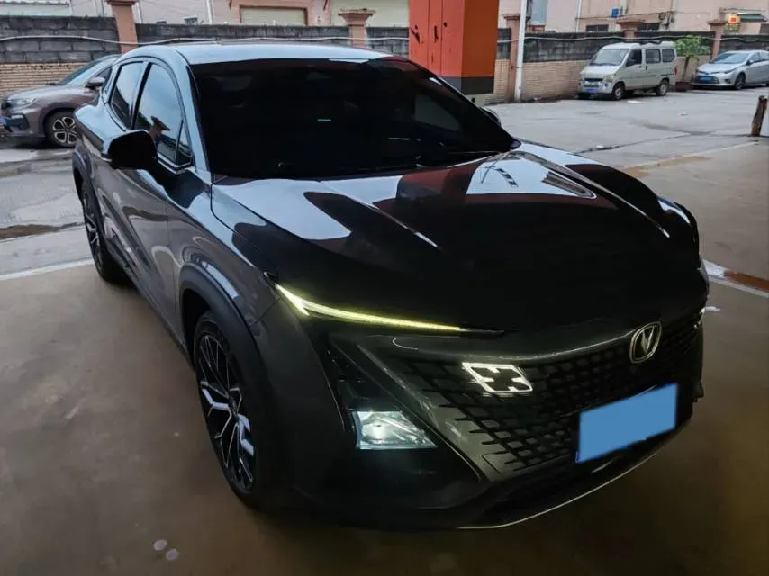 2022 ChangAn UNI-T 1.5T 188HP L4 7DCT,autocango,china used car exporter,china ev exporter,chinese used car exporter,chinese used ev exporter