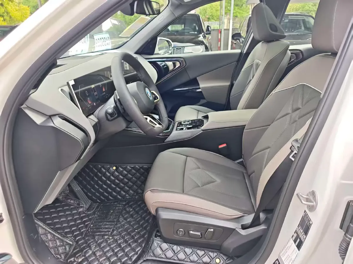 2025 BMW X3 2.0T 258HP L4 8AT,autocango,china used car exporter,china ev exporter,chinese used car exporter,chinese used ev exporter