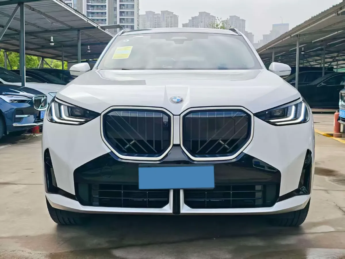 2025 BMW X3 2.0T 258HP L4 8AT,autocango,china used car exporter,china ev exporter,chinese used car exporter,chinese used ev exporter