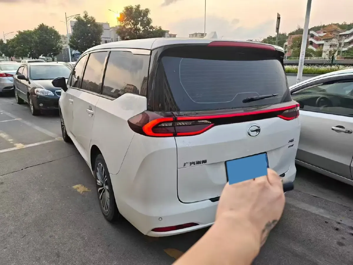 2021 GAC Trumpchi M6 1.5T 169HP L4 7DCT,autocango,china used car exporter,china ev exporter,chinese used car exporter,chinese used ev exporter