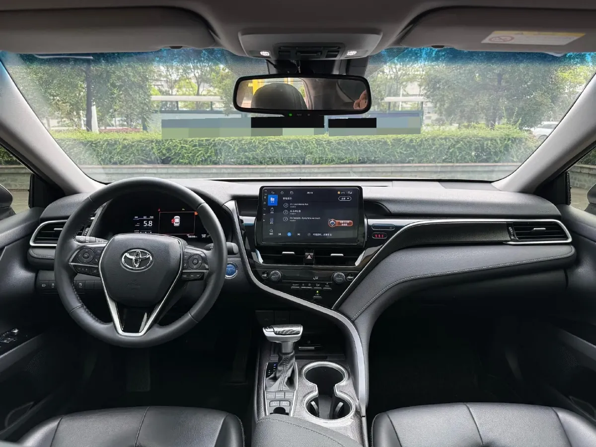 2021 Toyota Camry 2.5L 209HP L4 8AT,autocango,china used car exporter,china ev exporter,chinese used car exporter,chinese used ev exporter