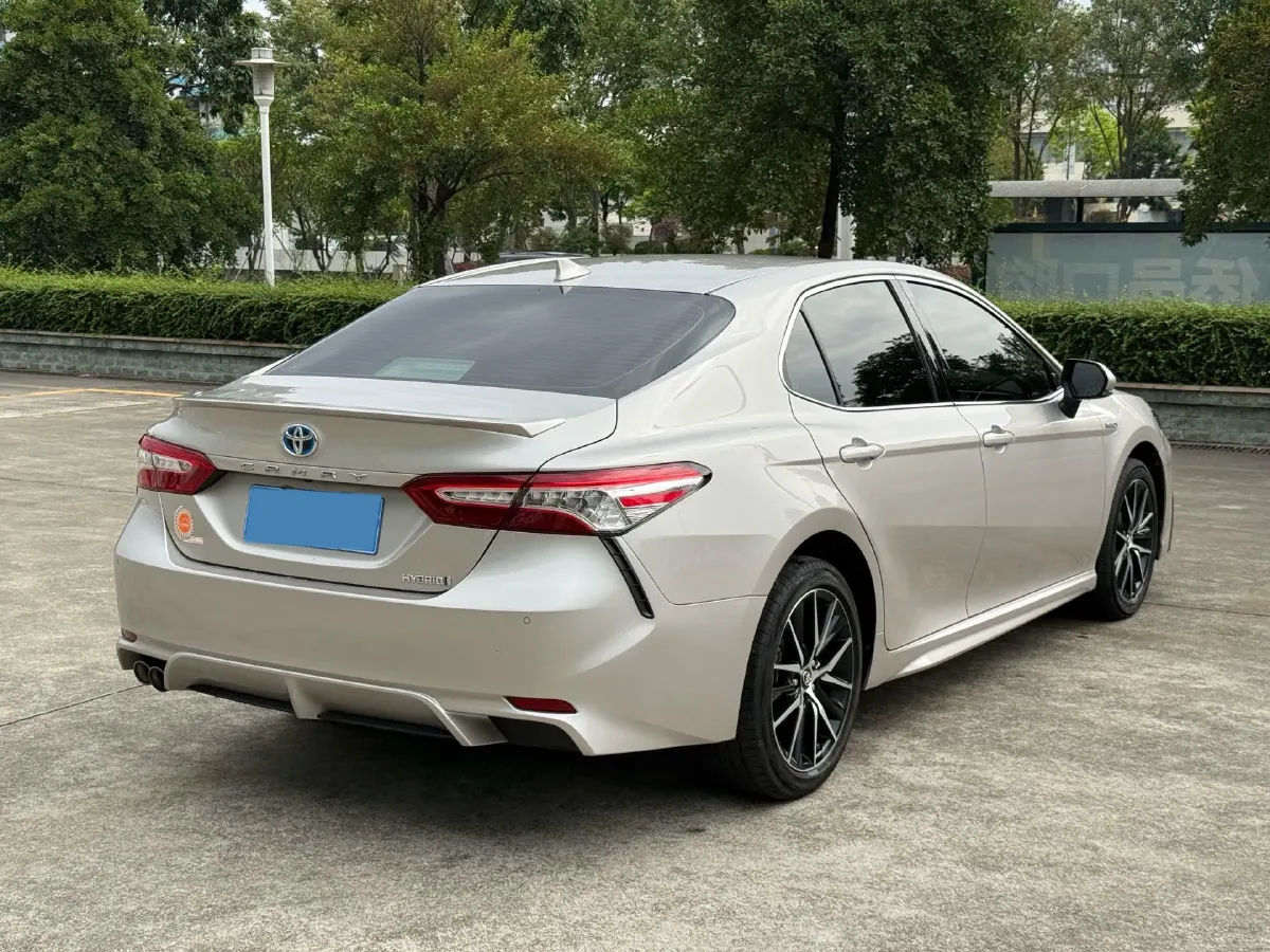 2021 Toyota Camry 2.5L 209HP L4 8AT,autocango,china used car exporter,china ev exporter,chinese used car exporter,chinese used ev exporter