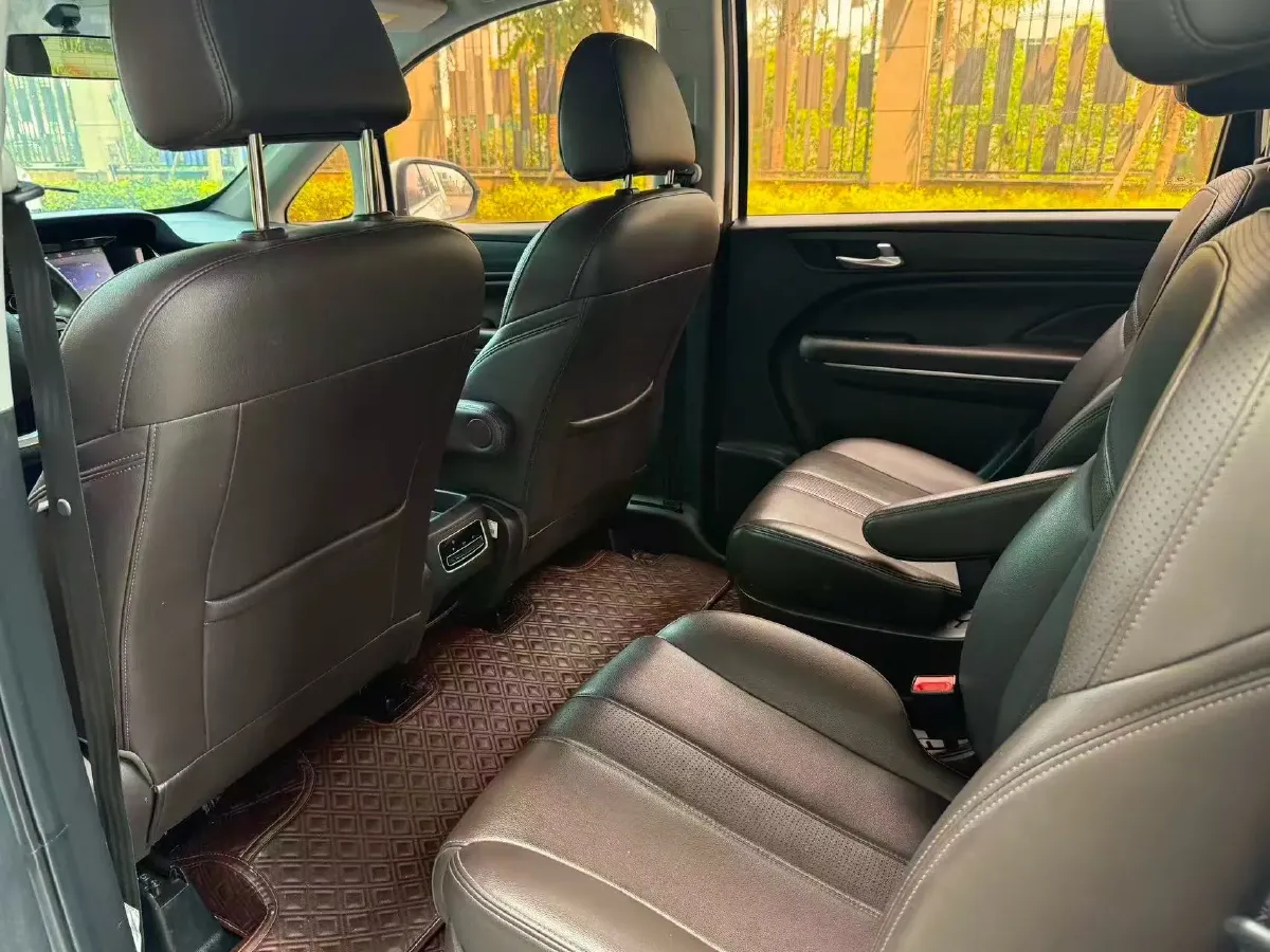 2021 GAC Trumpchi M6 1.5T 169HP L4 7DCT,autocango,china used car exporter,china ev exporter,chinese used car exporter,chinese used ev exporter