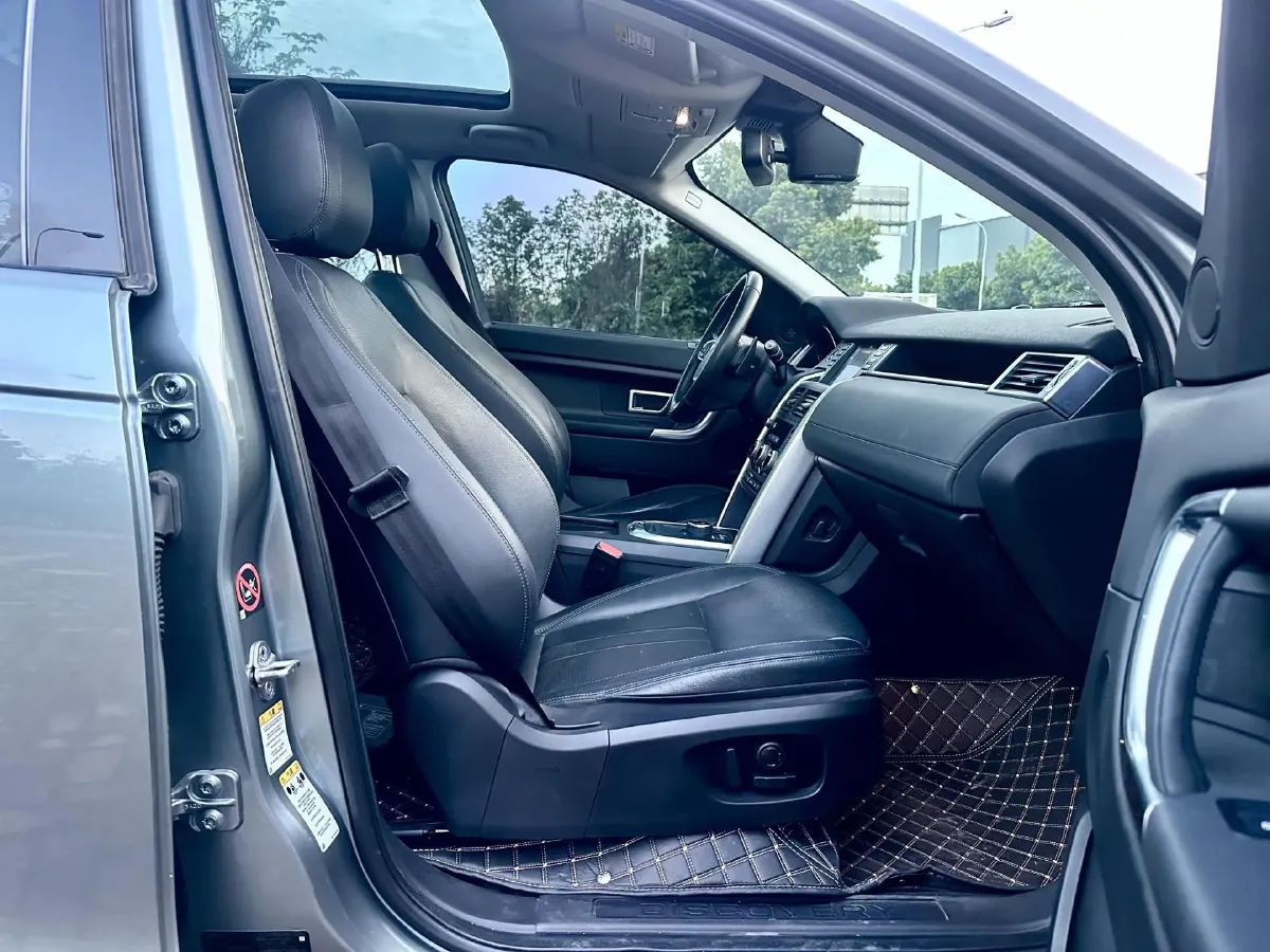 2018 Land Rover Discovery Sport 2.0T 241HP L4 9AT,autocango,china used car exporter,china ev exporter,chinese used car exporter,chinese used ev exporter