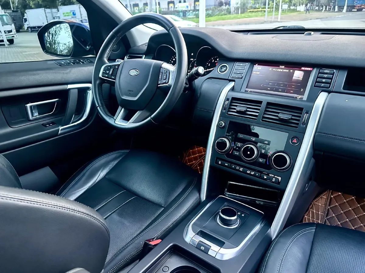 2018 Land Rover Discovery Sport 2.0T 241HP L4 9AT,autocango,china used car exporter,china ev exporter,chinese used car exporter,chinese used ev exporter