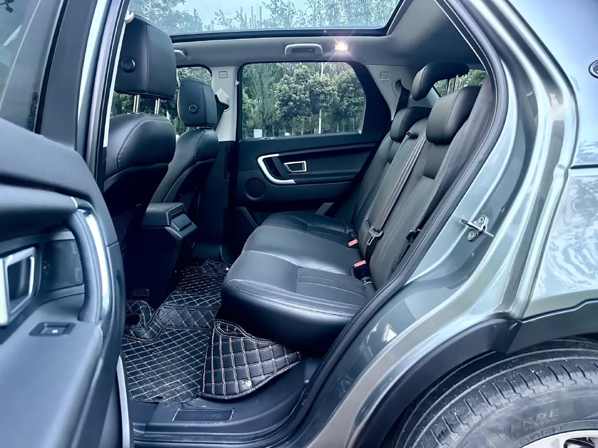 2018 Land Rover Discovery Sport 2.0T 241HP L4 9AT,autocango,china used car exporter,china ev exporter,chinese used car exporter,chinese used ev exporter