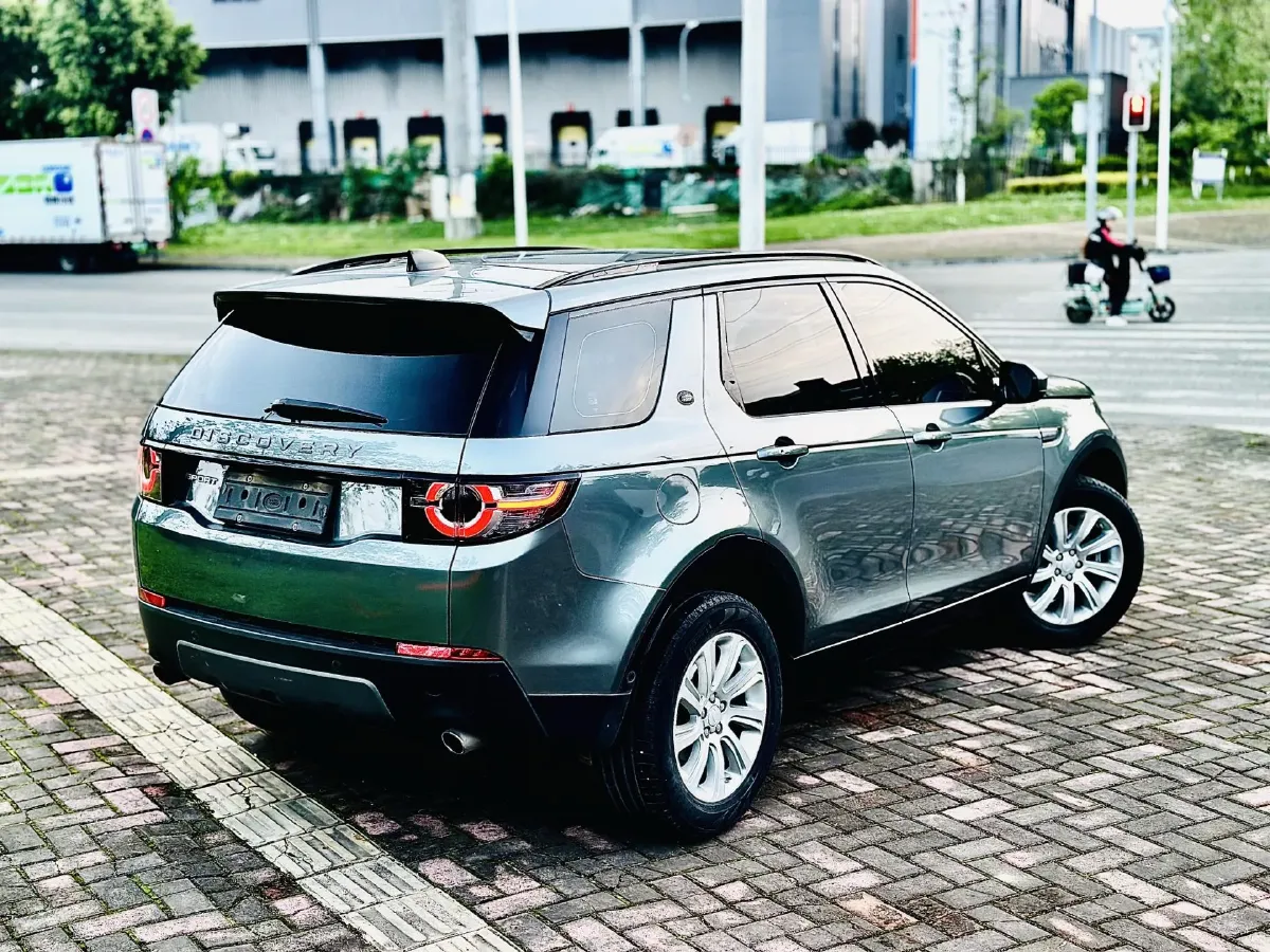 2018 Land Rover Discovery Sport 2.0T 241HP L4 9AT,autocango,china used car exporter,china ev exporter,chinese used car exporter,chinese used ev exporter