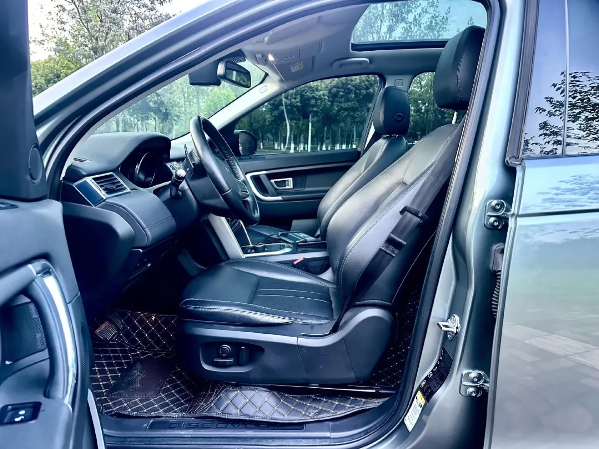 2018 Land Rover Discovery Sport 2.0T 241HP L4 9AT,autocango,china used car exporter,china ev exporter,chinese used car exporter,chinese used ev exporter