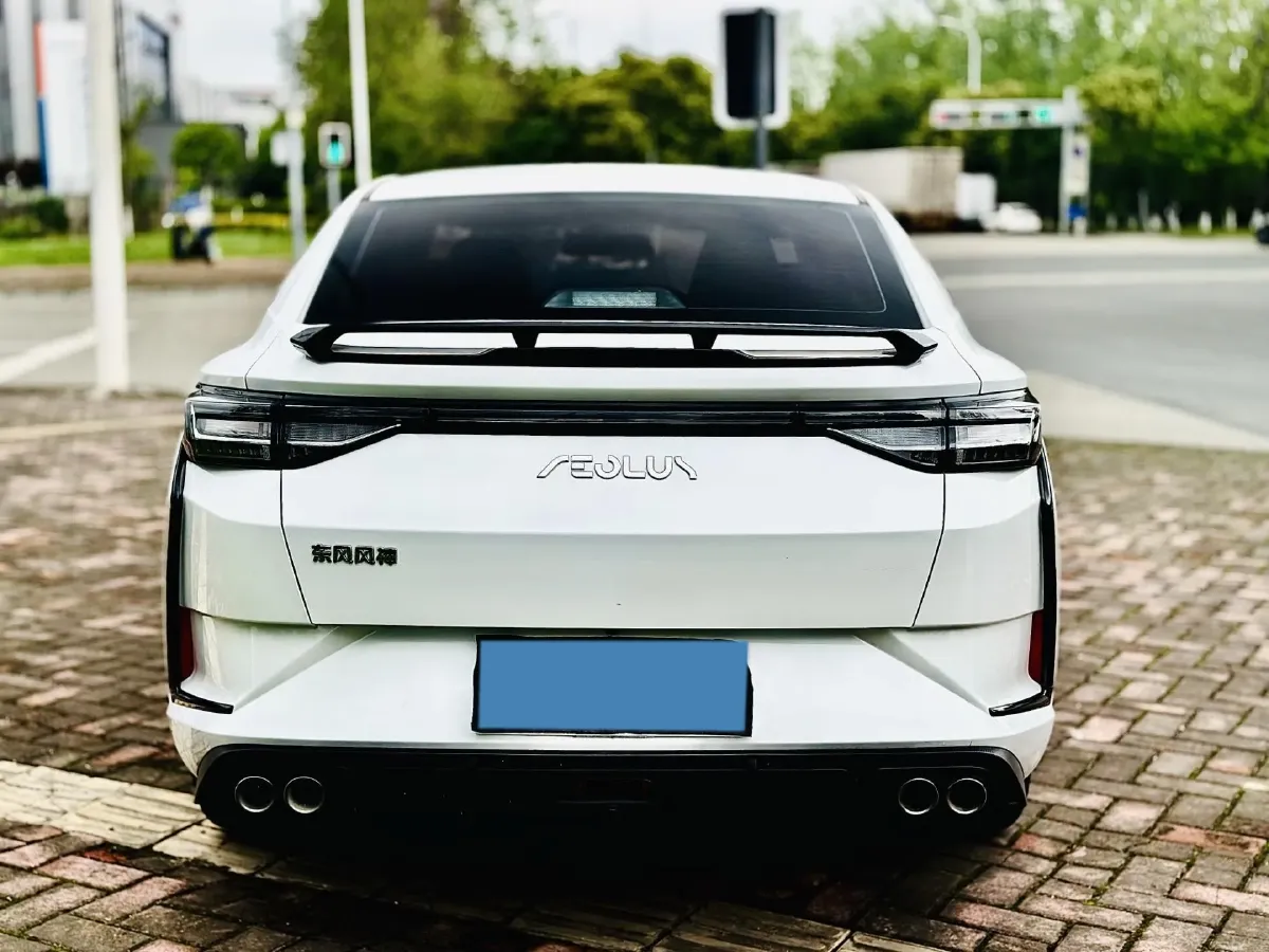 2023 DongFeng Aeolus YiXuan 1.5L 125HP L4 6DCT,autocango,china used car exporter,china ev exporter,chinese used car exporter,chinese used ev exporter