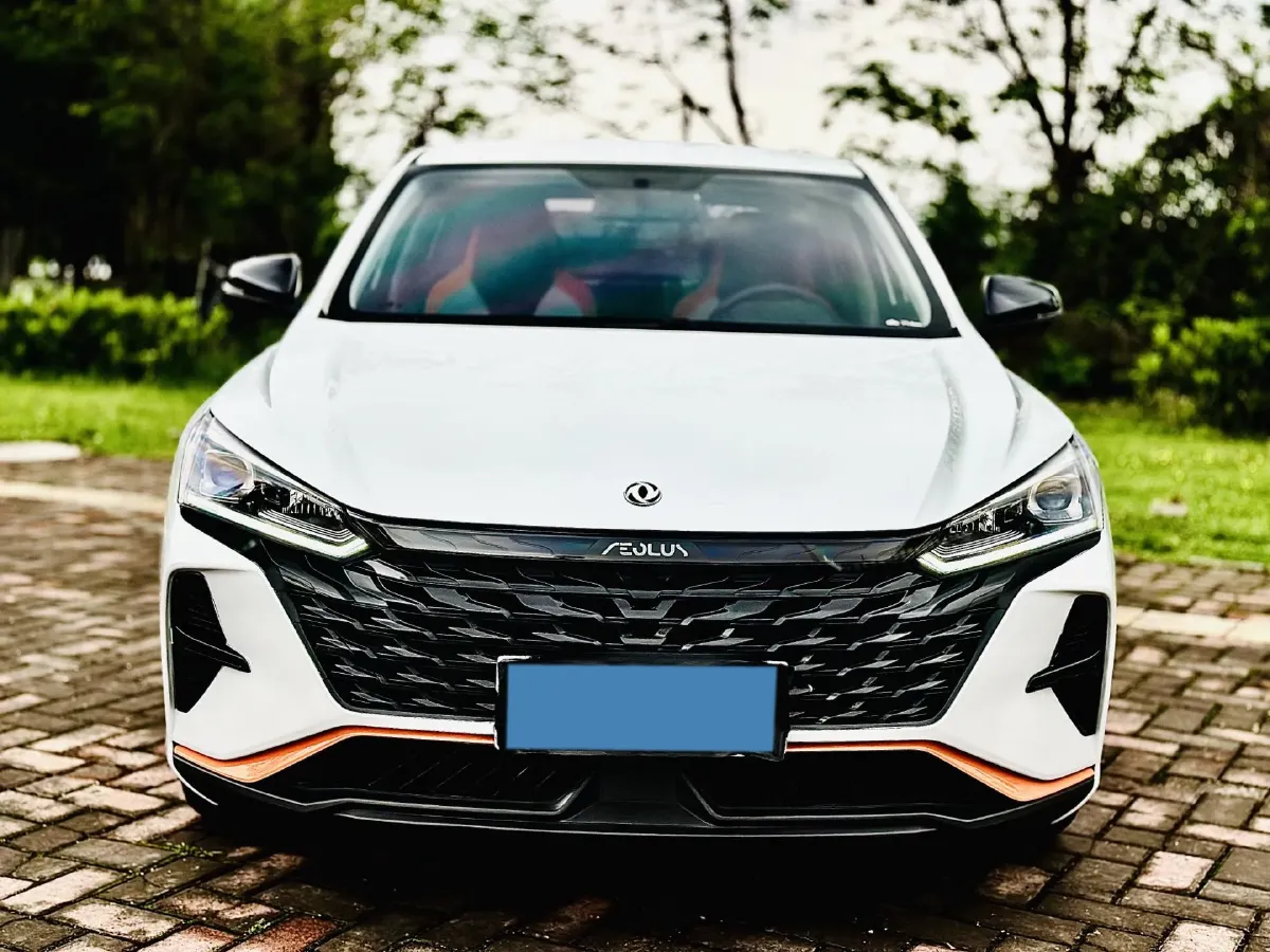 2023 DongFeng Aeolus YiXuan 1.5L 125HP L4 6DCT,autocango,china used car exporter,china ev exporter,chinese used car exporter,chinese used ev exporter