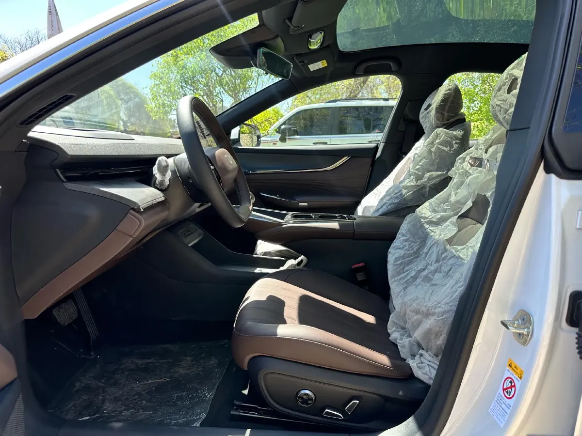 2025 ChangAn QiYuan A07 REEV 98HP REEV 28.4KWH,autocango,china used car exporter,china ev exporter,chinese used car exporter,chinese used ev exporter