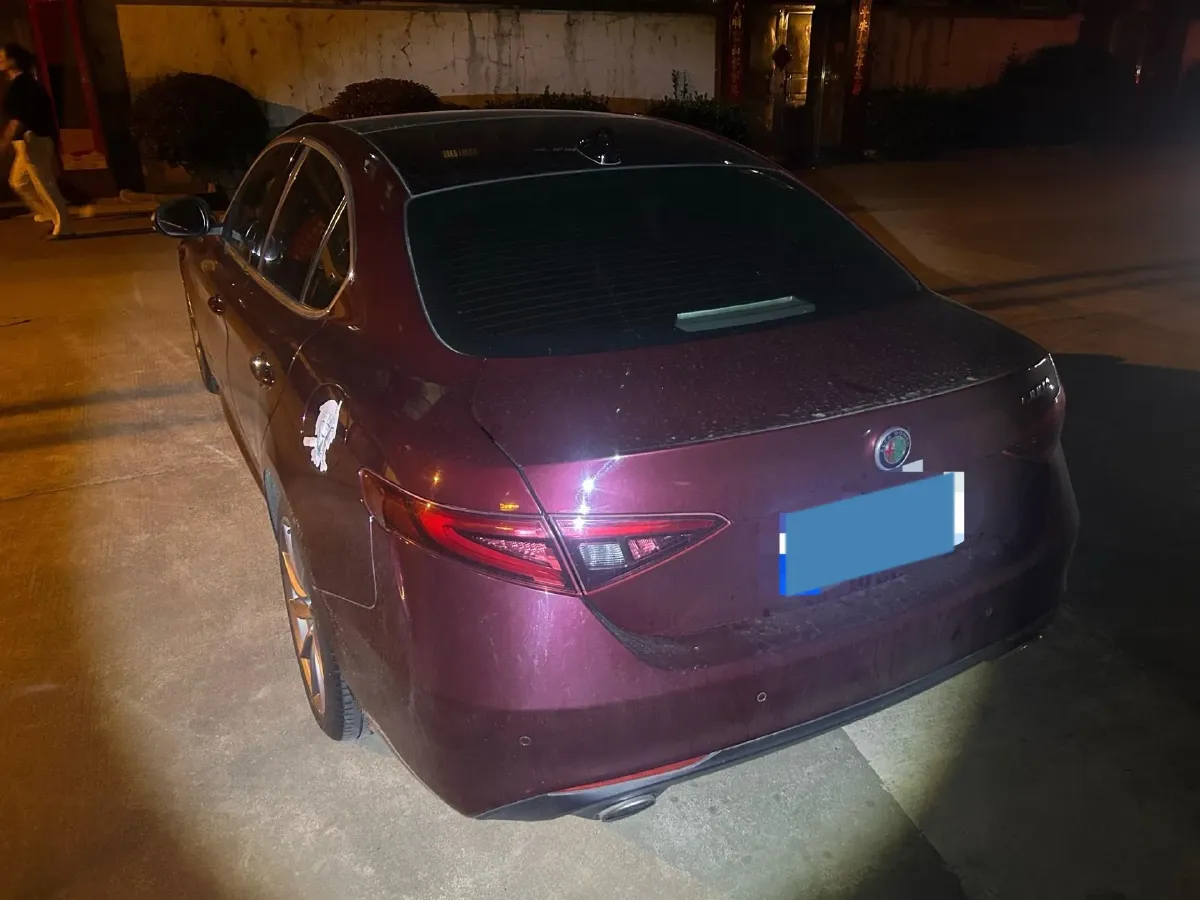 2017 Ford Mustang 2.3T 314HP L4 6AT,autocango,china used car exporter,china ev exporter,chinese used car exporter,chinese used ev exporter