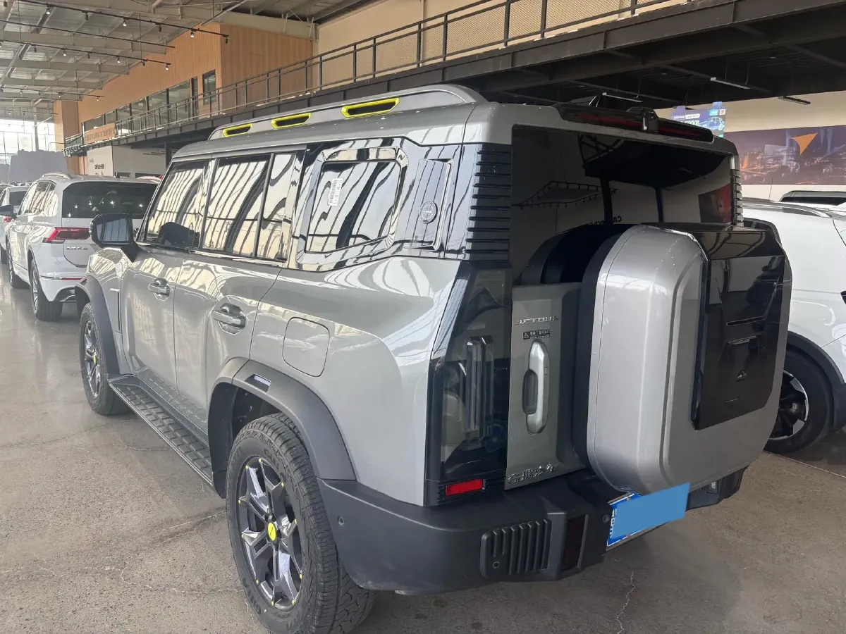 2023 Jetour Traveller 2.0T 254HP L4 7DCT,autocango,china used car exporter,china ev exporter,chinese used car exporter,chinese used ev exporter