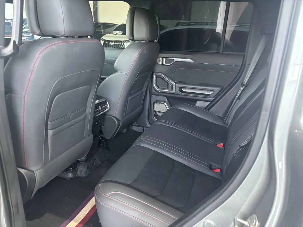 2023 Jetour Traveller 2.0T 254HP L4 7DCT,autocango,china used car exporter,china ev exporter,chinese used car exporter,chinese used ev exporter