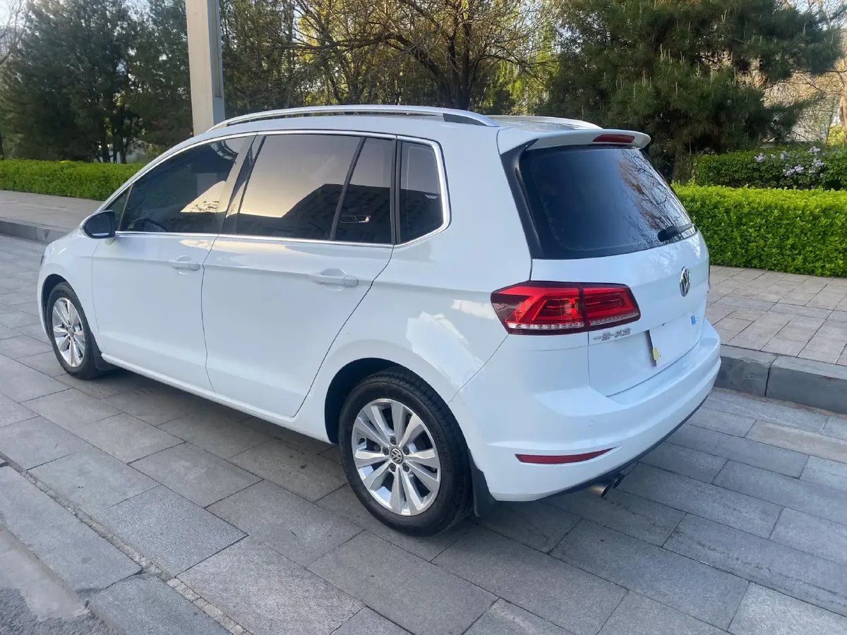 2018 Volkswagen Golf Sportsvan 1.4T 131HP L4 7DCT,autocango,china used car exporter,china ev exporter,chinese used car exporter,chinese used ev exporter