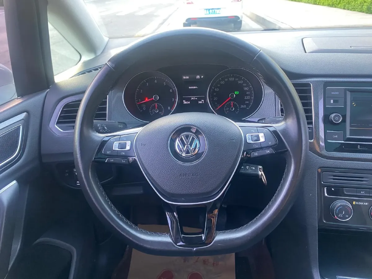 2018 Volkswagen Golf Sportsvan 1.4T 131HP L4 7DCT,autocango,china used car exporter,china ev exporter,chinese used car exporter,chinese used ev exporter