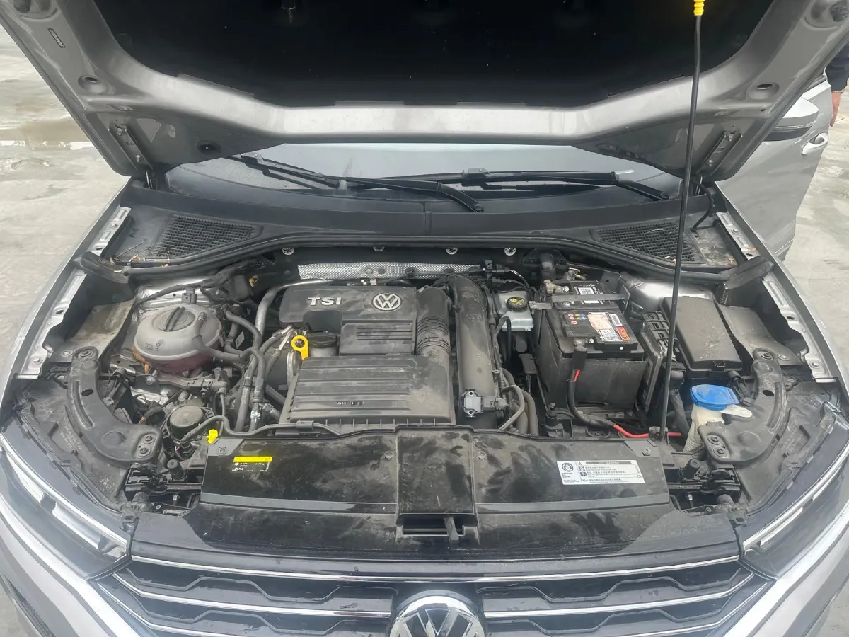 2019 Volkswagen T-Roc 1.4T 131HP L4 7DCT,autocango,china used car exporter,china ev exporter,chinese used car exporter,chinese used ev exporter