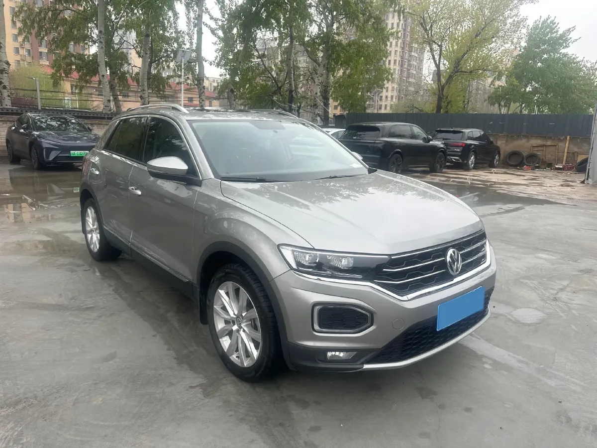 2019 Volkswagen T-Roc 1.4T 131HP L4 7DCT,autocango,china used car exporter,china ev exporter,chinese used car exporter,chinese used ev exporter
