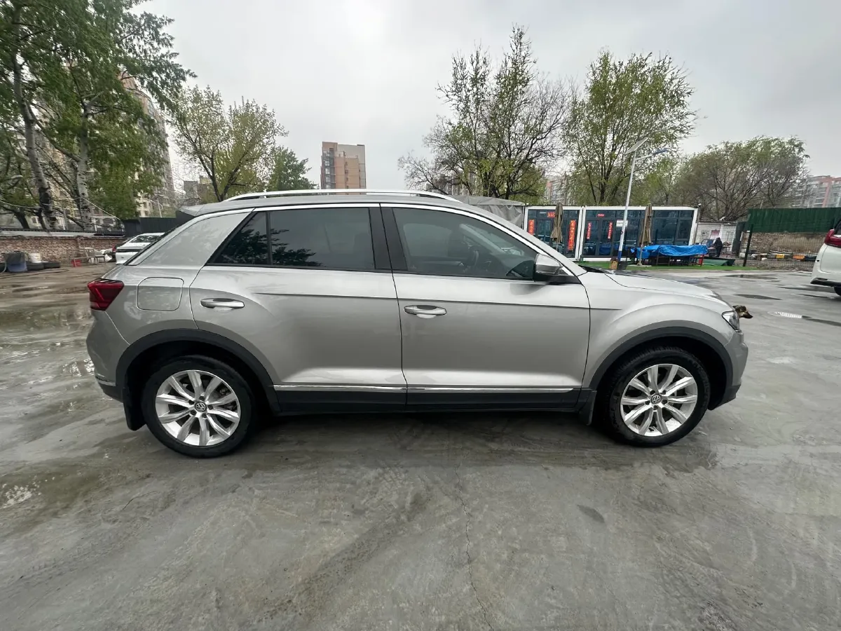 2019 Volkswagen T-Roc 1.4T 131HP L4 7DCT,autocango,china used car exporter,china ev exporter,chinese used car exporter,chinese used ev exporter