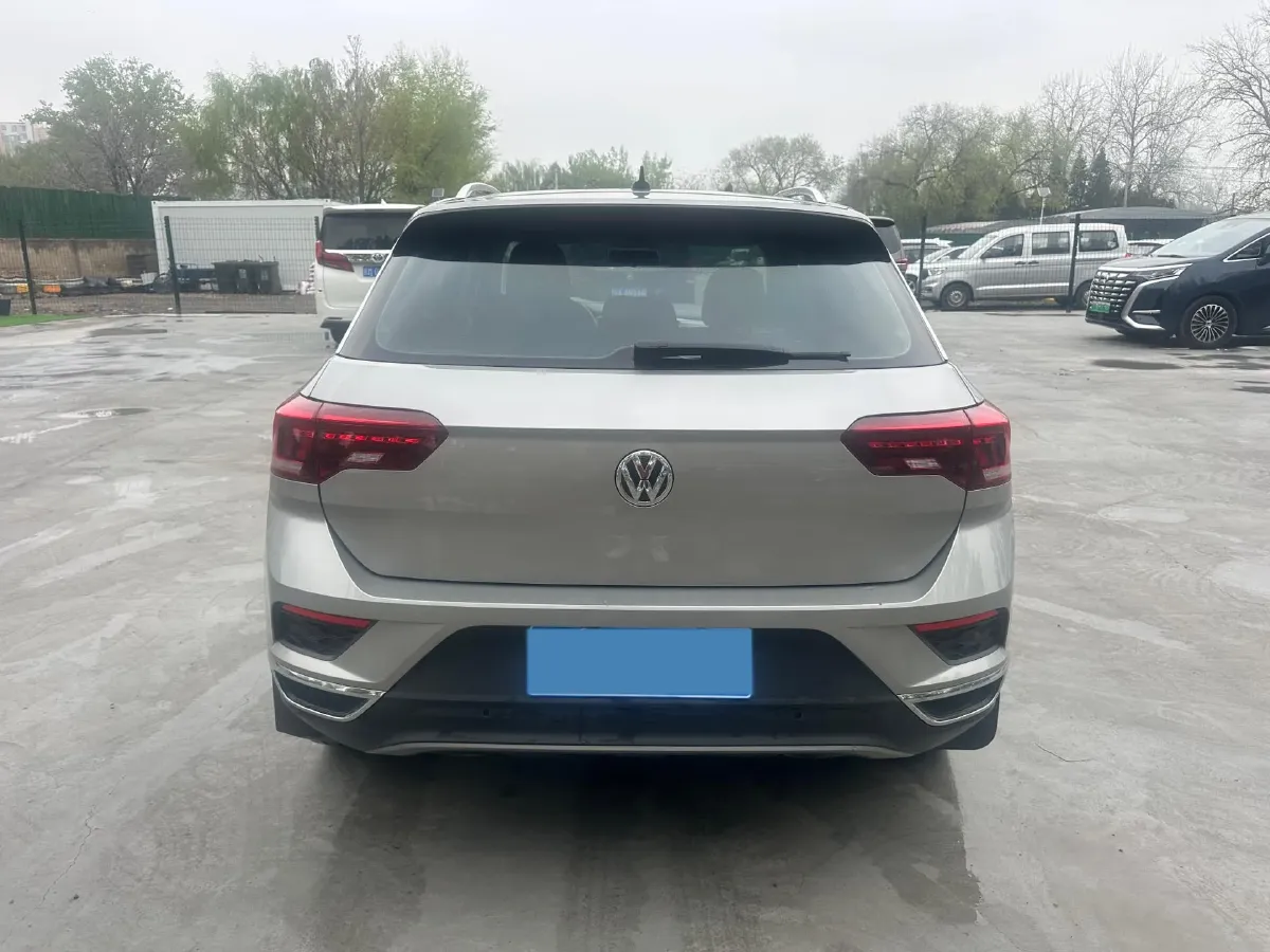 2019 Volkswagen T-Roc 1.4T 131HP L4 7DCT,autocango,china used car exporter,china ev exporter,chinese used car exporter,chinese used ev exporter