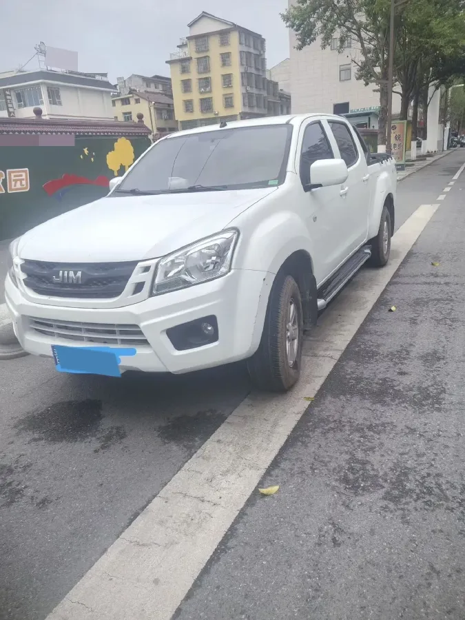 2020 Isuzu Jim 2.4T 211HP L4 5MT,autocango,china used car exporter,china ev exporter,chinese used car exporter,chinese used ev exporter
