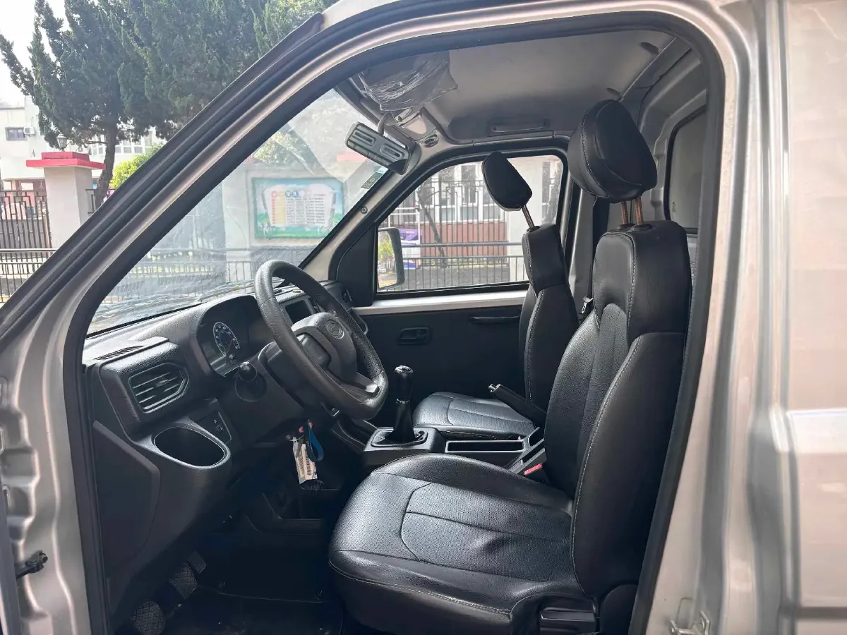 2022 Karry X6 1.6L 122HP L4 5MT,autocango,china used car exporter,china ev exporter,chinese used car exporter,chinese used ev exporter