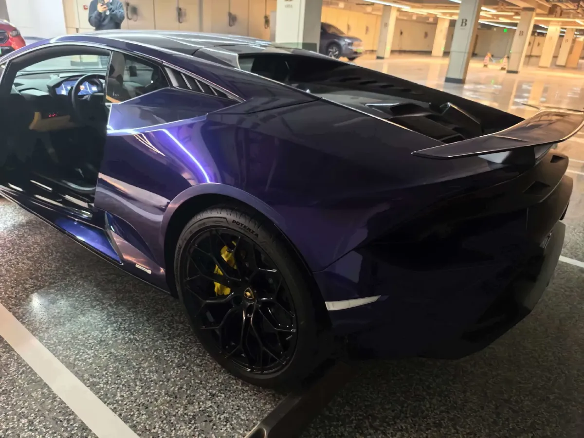 2023 Lamborghini Huracán 5.2L 640HP V10 7DCT,autocango,china used car exporter,china ev exporter,chinese used car exporter,chinese used ev exporter