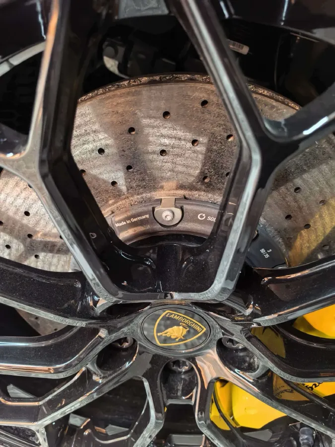 2023 Lamborghini Huracán 5.2L 640HP V10 7DCT,autocango,china used car exporter,china ev exporter,chinese used car exporter,chinese used ev exporter