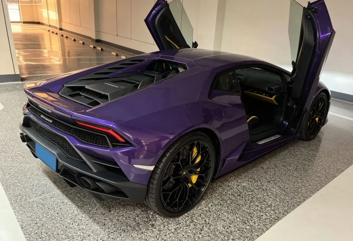 2023 Lamborghini Huracán 5.2L 640HP V10 7DCT,autocango,china used car exporter,china ev exporter,chinese used car exporter,chinese used ev exporter