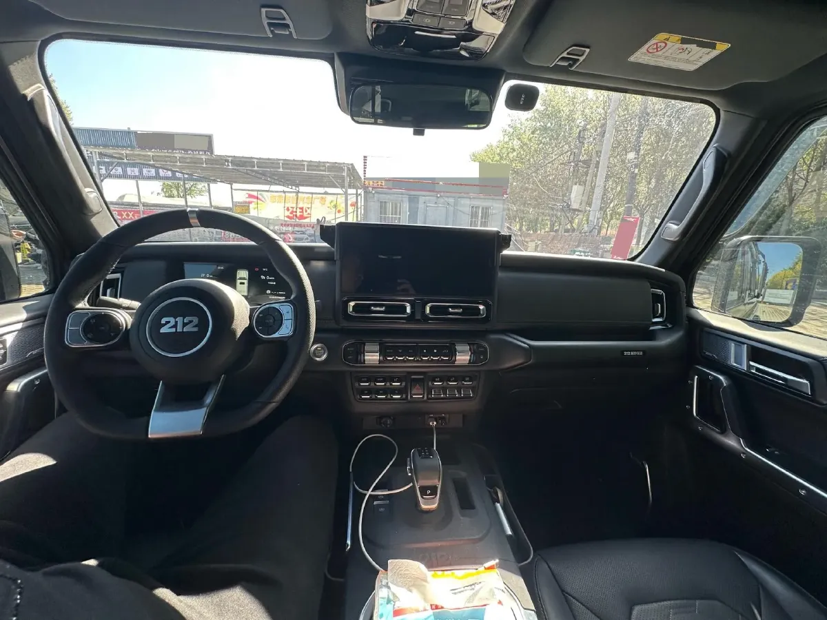 2024 212 212 T01 2.0T 252HP L4 8AT,autocango,china used car exporter,china ev exporter,chinese used car exporter,chinese used ev exporter