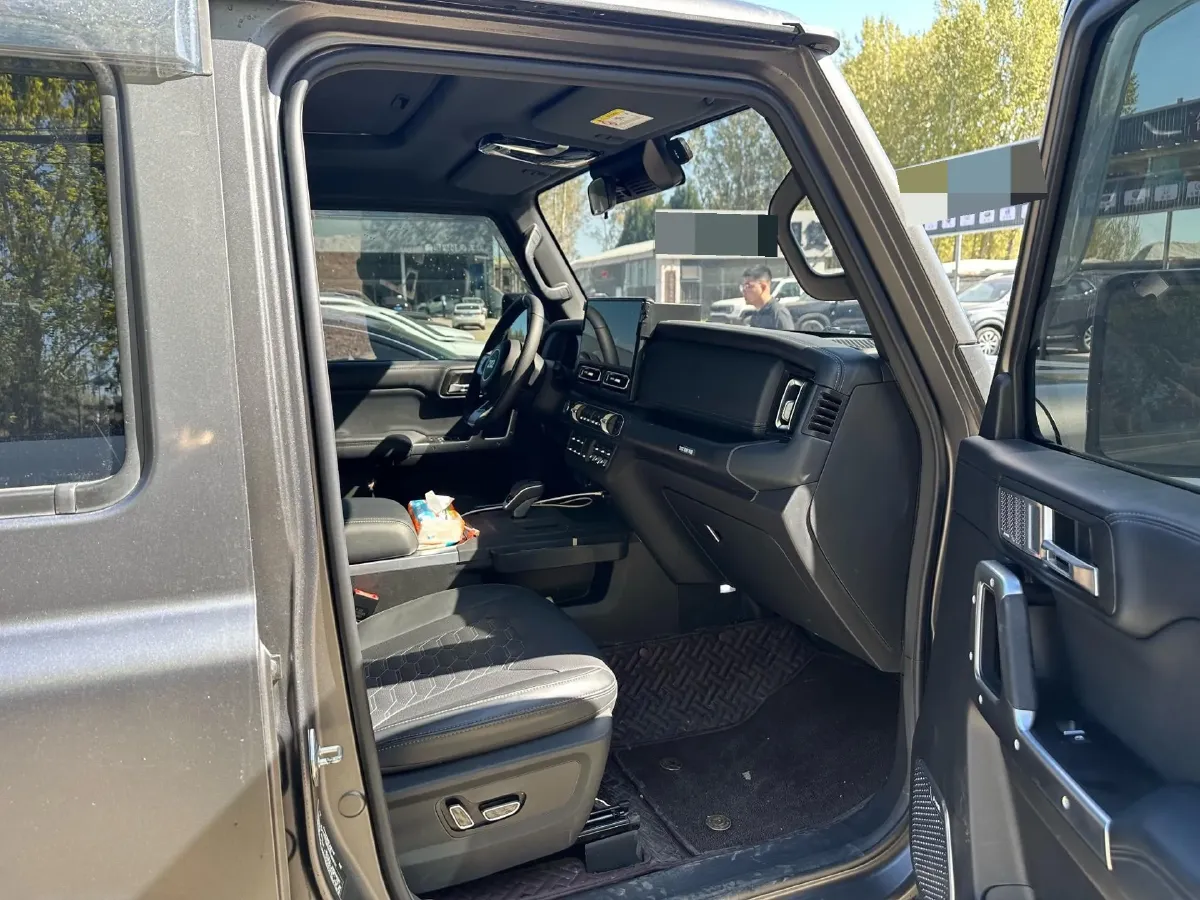 2024 212 212 T01 2.0T 252HP L4 8AT,autocango,china used car exporter,china ev exporter,chinese used car exporter,chinese used ev exporter