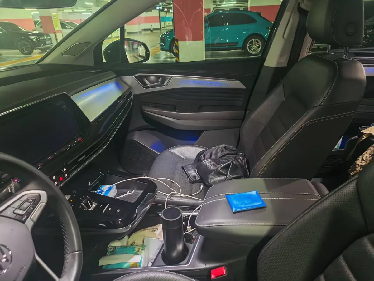 2023 Volkswagen Talagon 2.0T 220HP L4 7DCT,autocango,china used car exporter,china ev exporter,chinese used car exporter,chinese used ev exporter