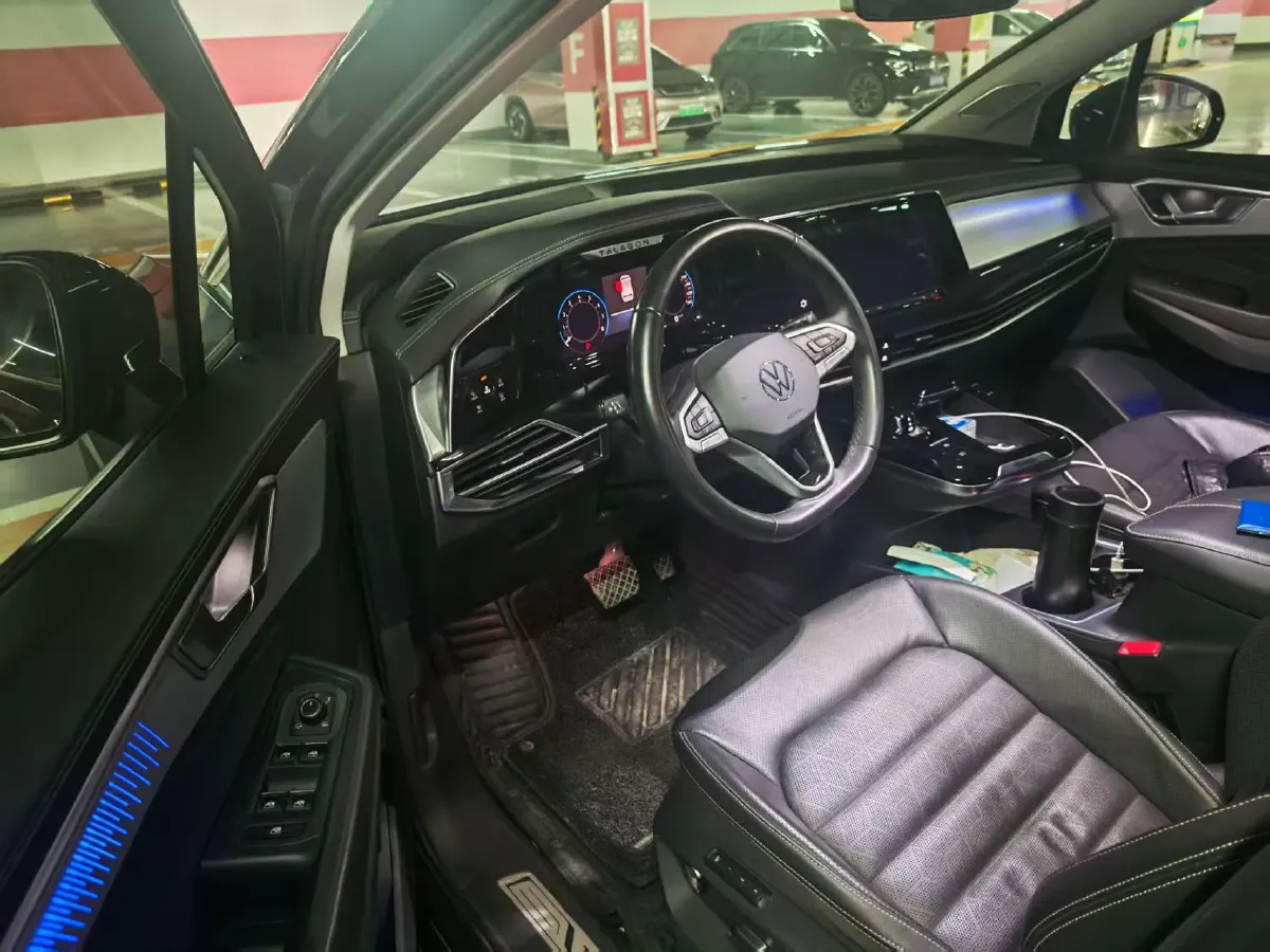 2023 Volkswagen Talagon 2.0T 220HP L4 7DCT,autocango,china used car exporter,china ev exporter,chinese used car exporter,chinese used ev exporter