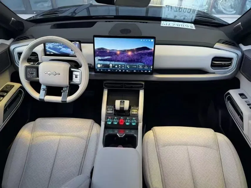 2025 FangChengBao Tai 3 BEV,autocango,china used car exporter,china ev exporter,chinese used car exporter,chinese used ev exporter