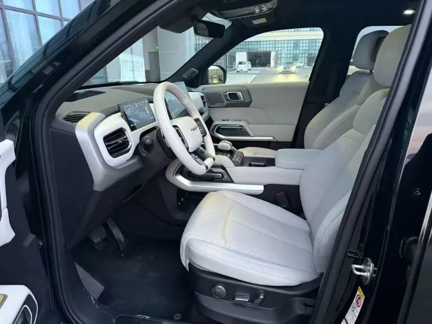 2025 FangChengBao Tai 3 BEV,autocango,china used car exporter,china ev exporter,chinese used car exporter,chinese used ev exporter