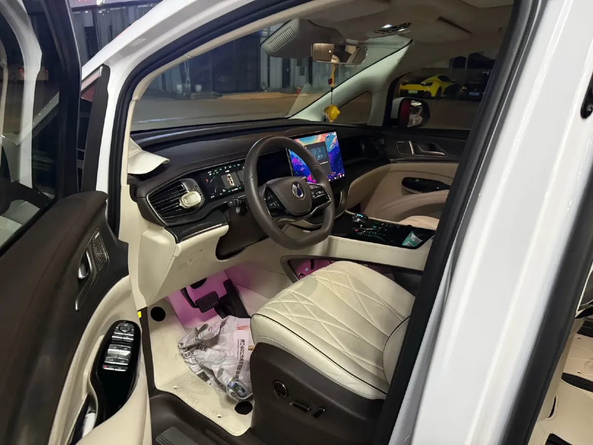 2024 Denza D9 1.5T 139HP L4 E-CVT PHEV 20.39KWH,autocango,china used car exporter,china ev exporter,chinese used car exporter,chinese used ev exporter