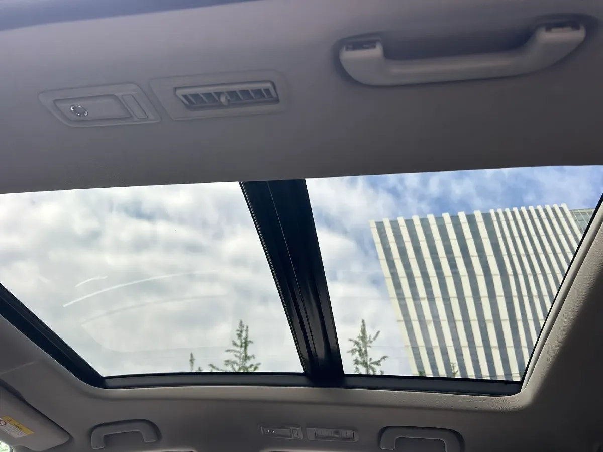 2017 GAC Trumpchi GS8 2.0T 201HP L4 6AT,autocango,china used car exporter,china ev exporter,chinese used car exporter,chinese used ev exporter