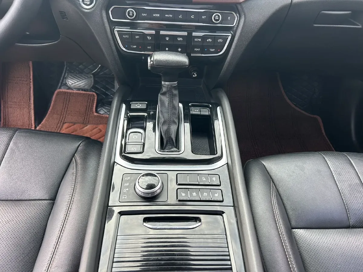 2017 GAC Trumpchi GS8 2.0T 201HP L4 6AT,autocango,china used car exporter,china ev exporter,chinese used car exporter,chinese used ev exporter