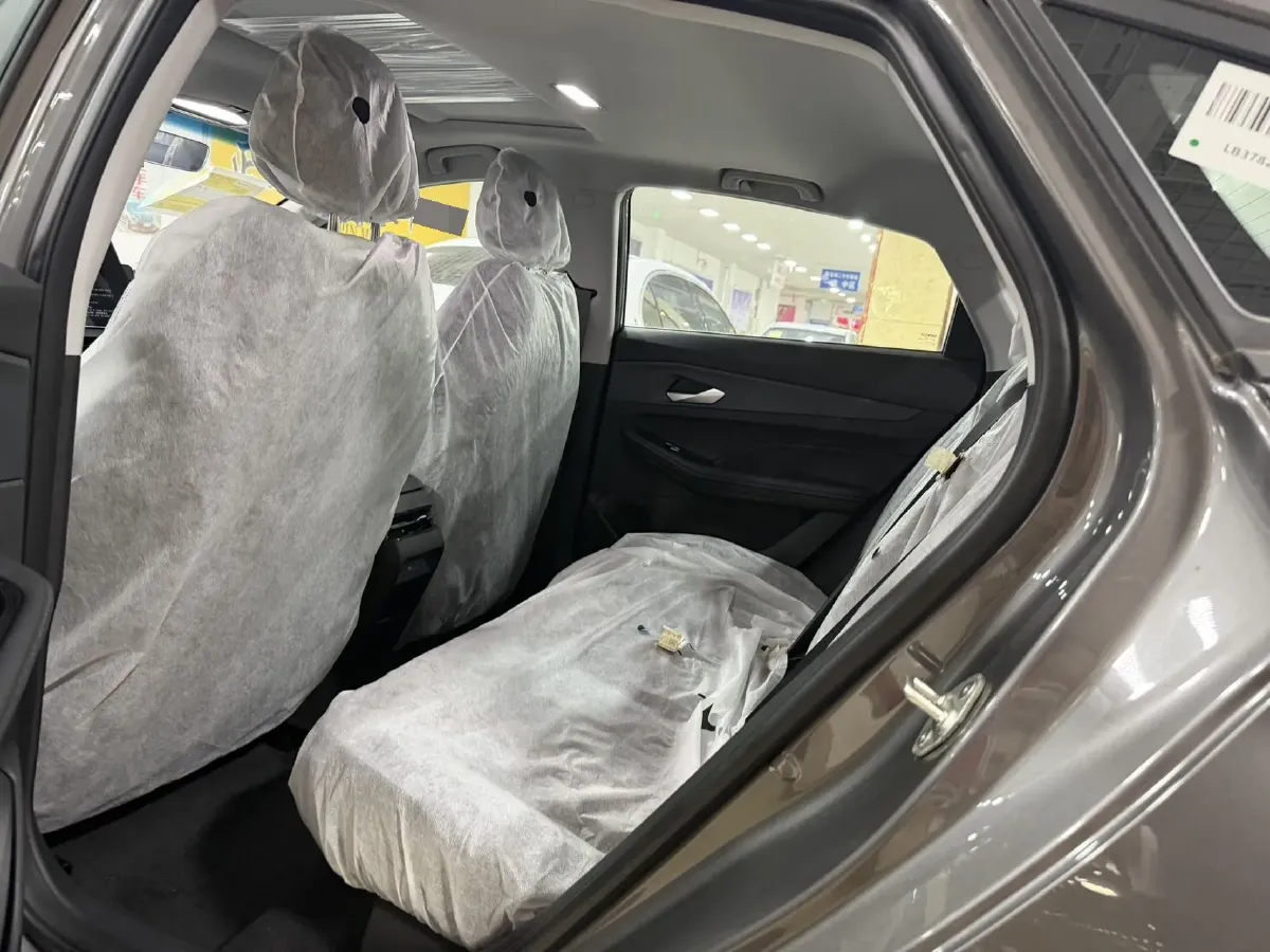 2024 Geely Binray 1.5T 181HP L4 7DCT,autocango,china used car exporter,china ev exporter,chinese used car exporter,chinese used ev exporter